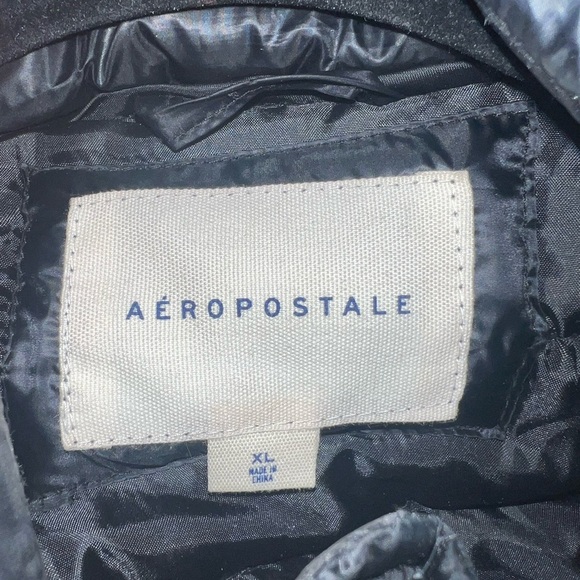 Aeropostale Unisex Black Quilted Puffer Vest - Picture 6 of 12